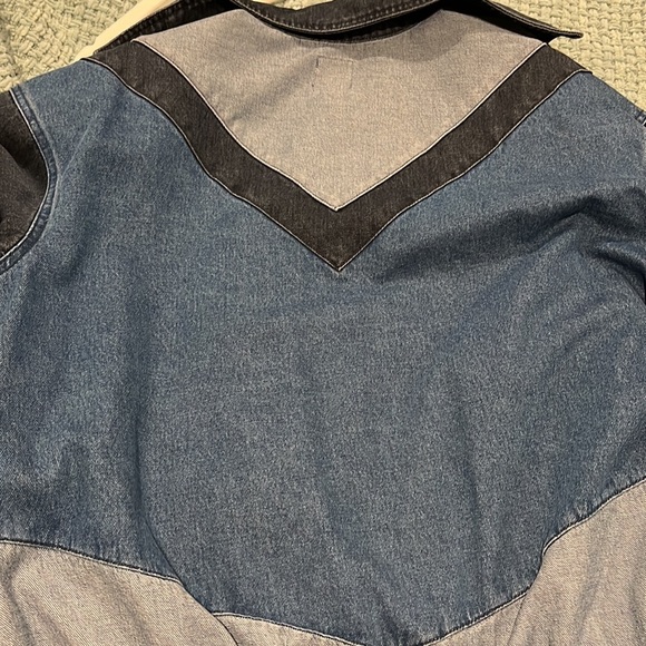 Womens Jean Jacket - Picture 2 of 3